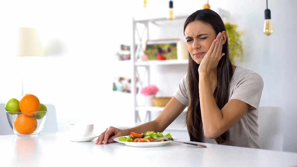 woman in pain | root canals scarborough on