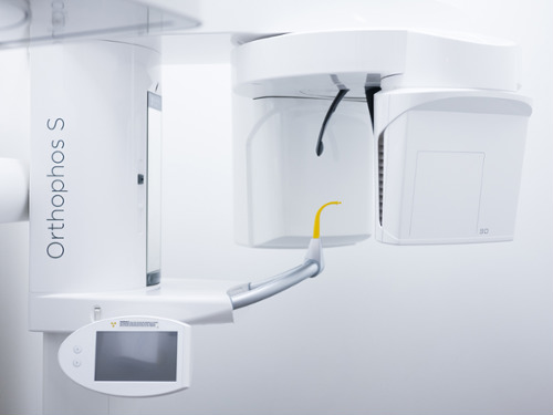 dentist with panoramic x-ray | general dentist scarborough